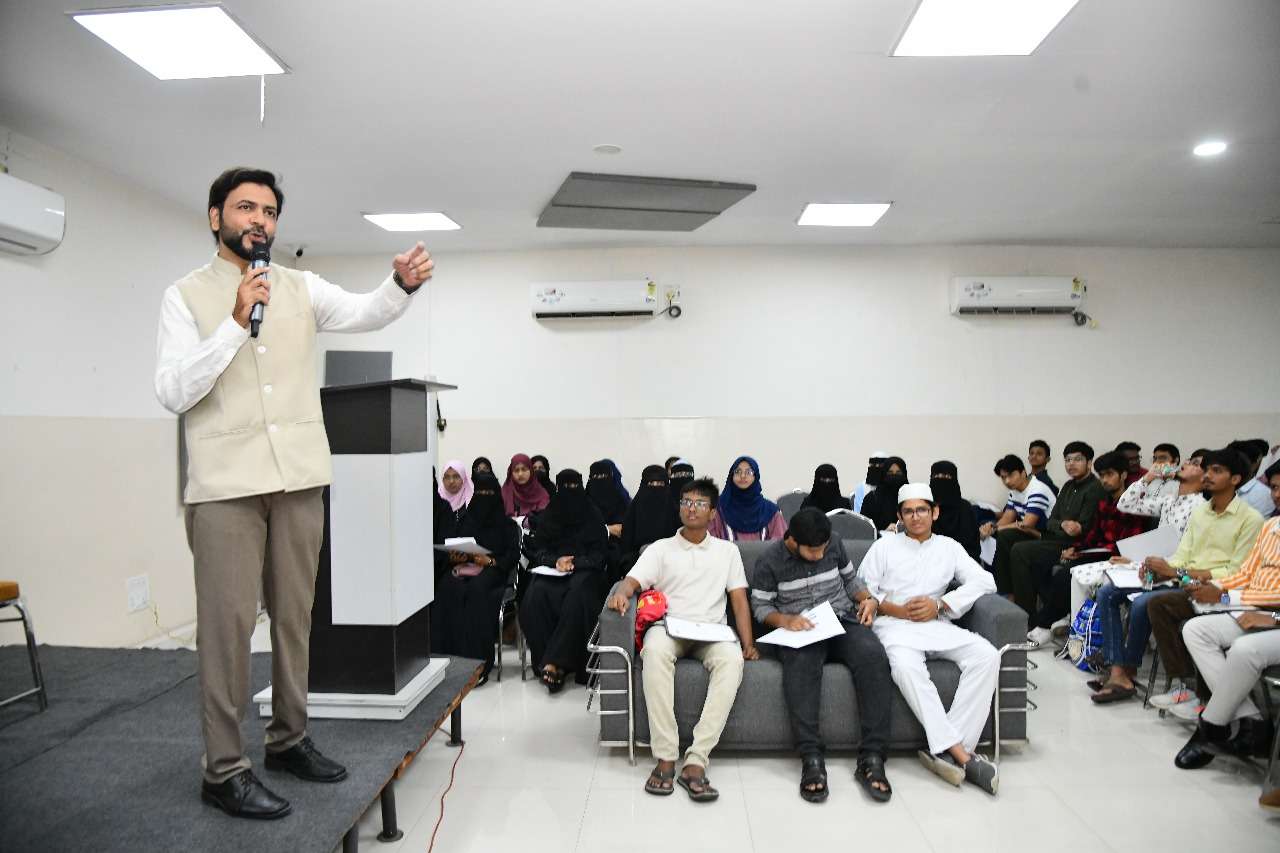 Siasat Excellence Awards Celebrated with Grandeur, Honoring Over 890 Meritorious Students